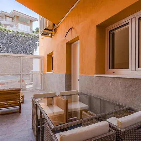 Ocean View San Eugenio Apartment *